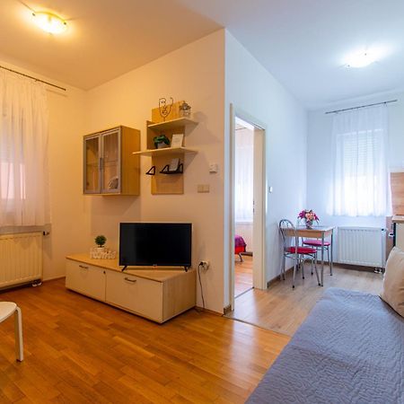 Flexible Selfcheckins 57 - Zagreb - Parking - New Apartamento Exterior foto